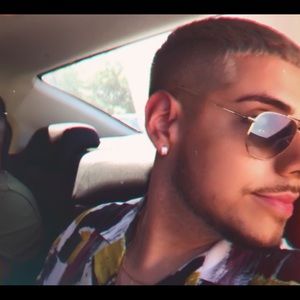 Meet your Posher, Tomas